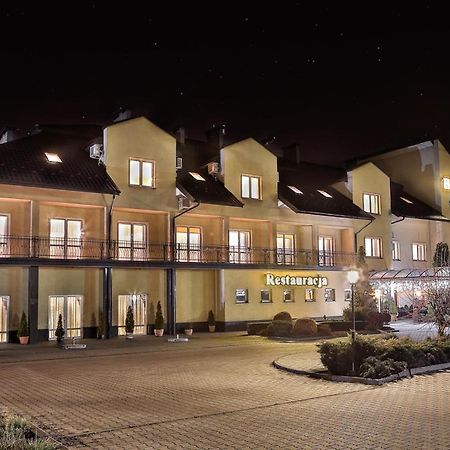 Hotel Lord Debica Экстерьер фото